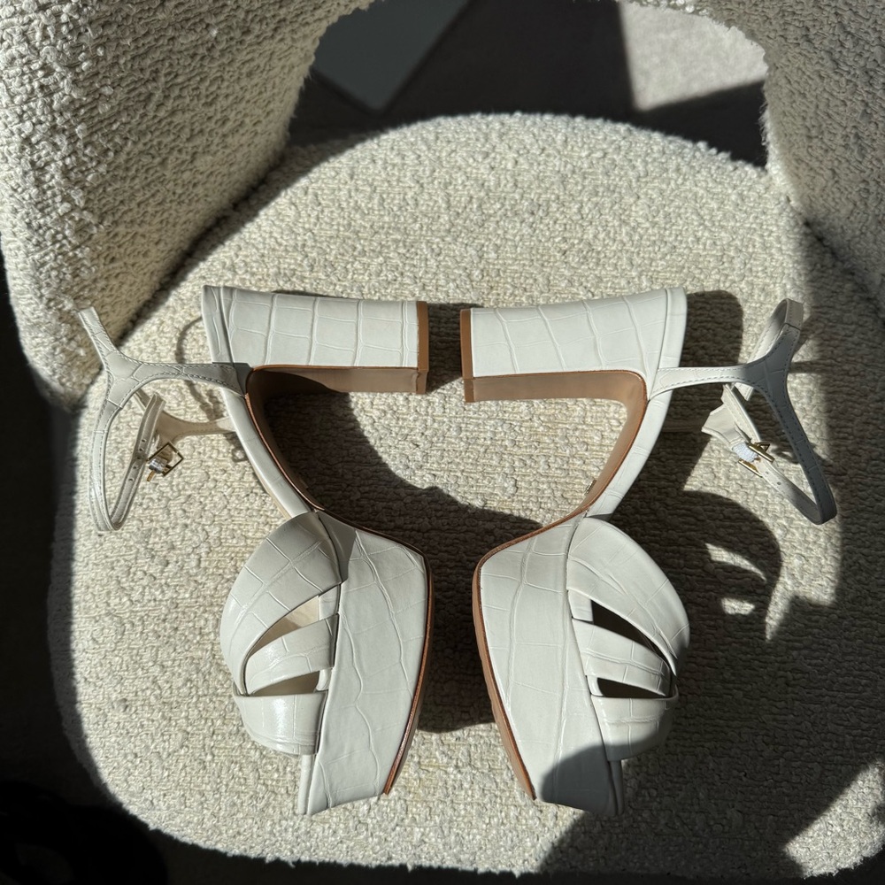 SCHUTZ Keefa Crocodile-Embossed Leather Platform Sandals in Pearl - Picture 4 of 7